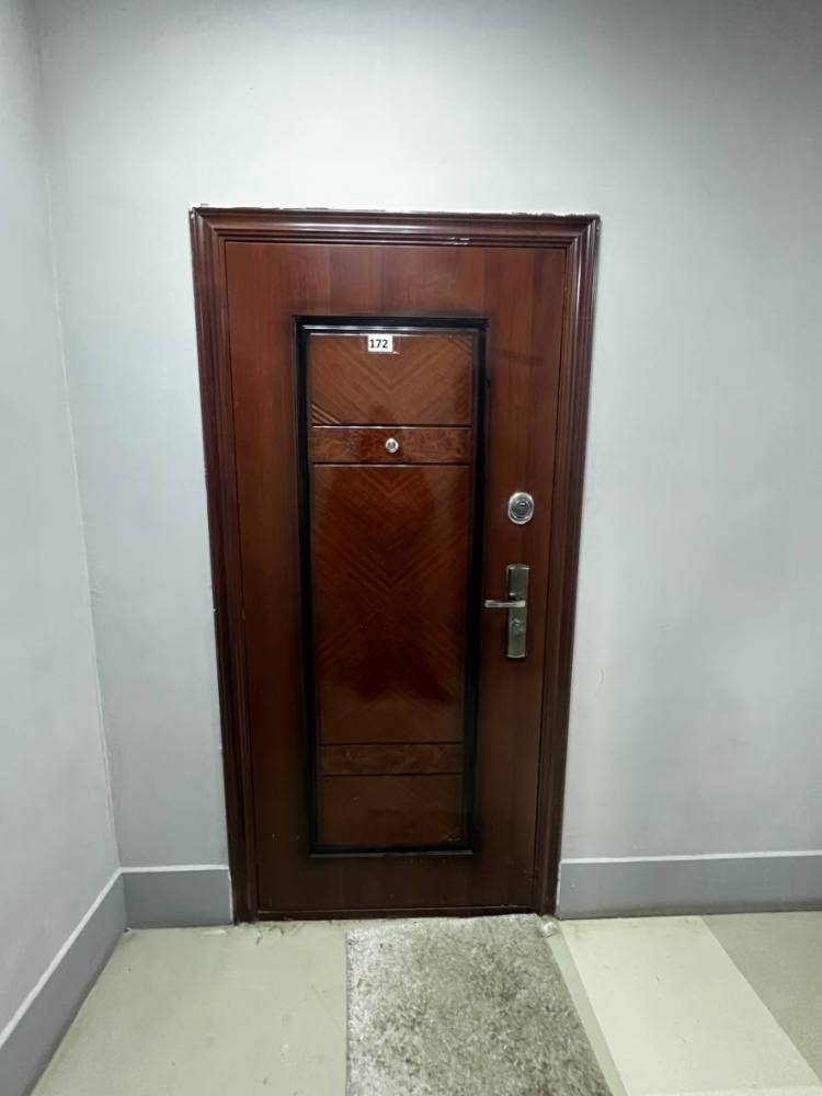 photo_5282739444450530943_y